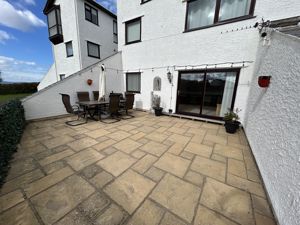 Photo 16- click for photo gallery